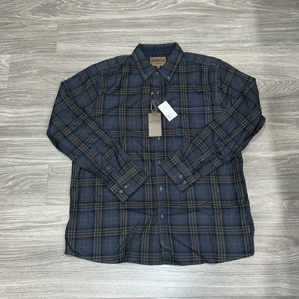Northriver flannel. Size L. NWT